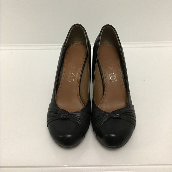 Aldo Black Heels - Picture 3 of 4